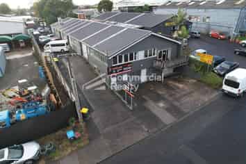 Split-Risk Investment | Four Individual Titles