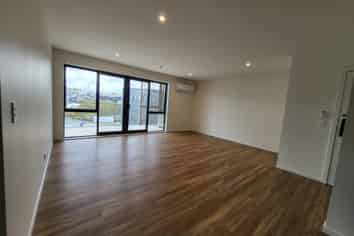 202/3 Newelm Lane, Flat Bush