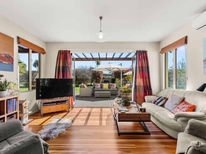 36 Grey Street, Martinborough