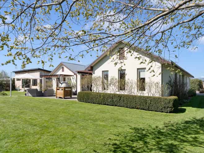 36 Grey Street, Martinborough