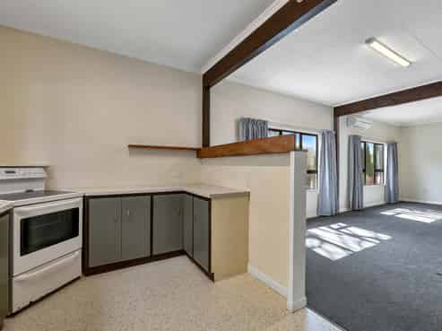 9 Portia Street, Stratford