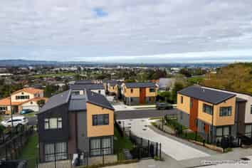 22 Mataara Lane, Manurewa