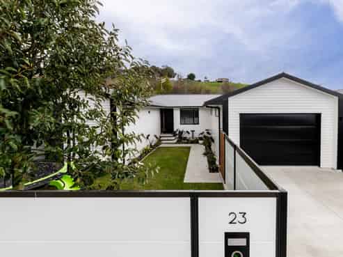 23 Golding Road, Taradale