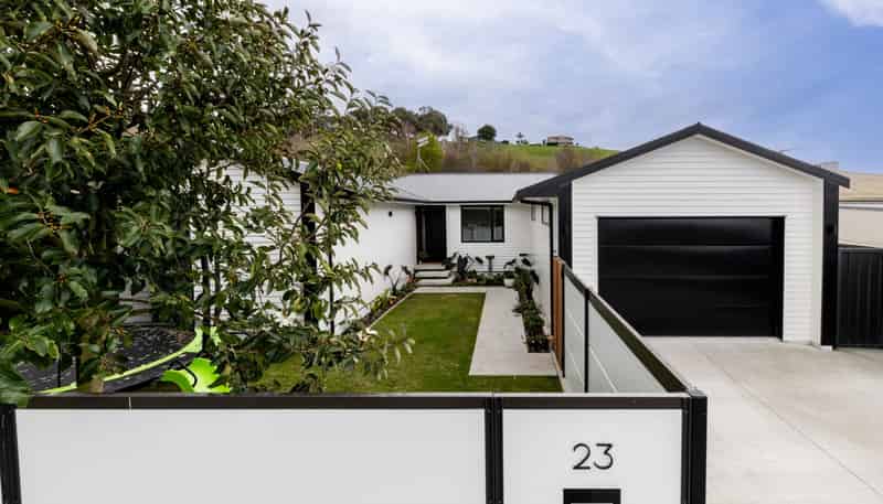 23 Golding Road, Taradale