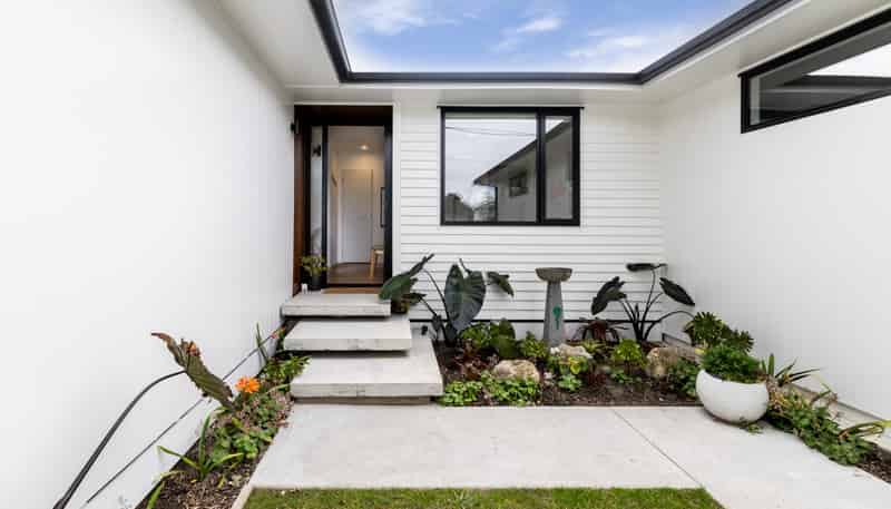 23 Golding Road, Taradale
