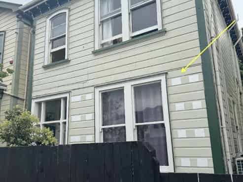 2b Russell Terrace, Newtown