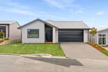 21 Cowell Crescent, Pyes Pa