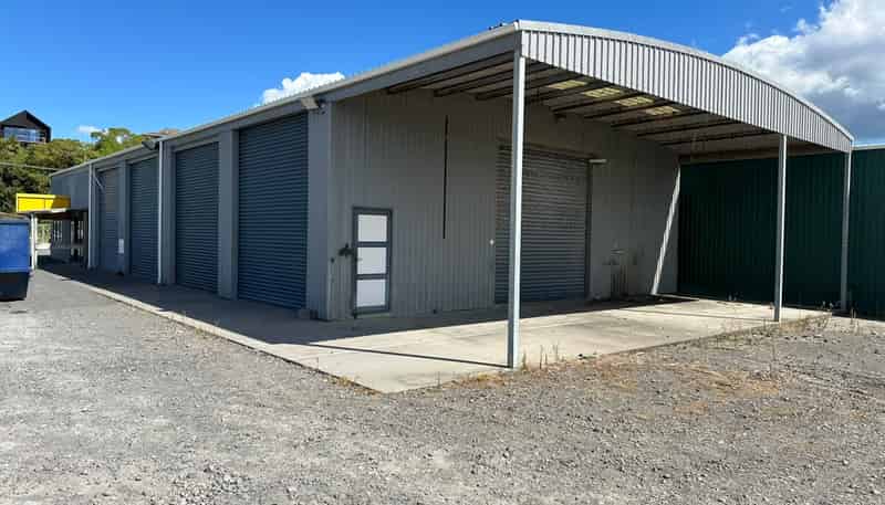 27 OceanView Parade, Moturoa