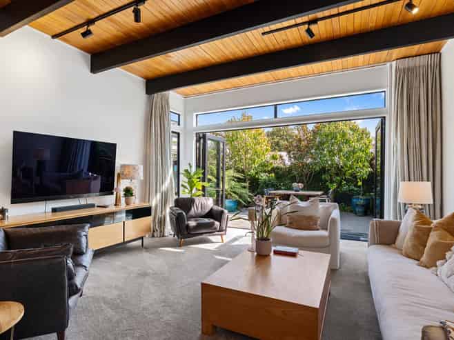 69 Innes Road, Merivale