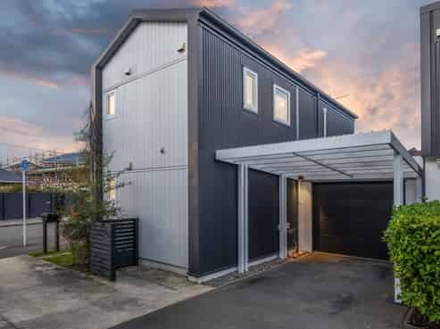 1/6 Feilding Street, Addington