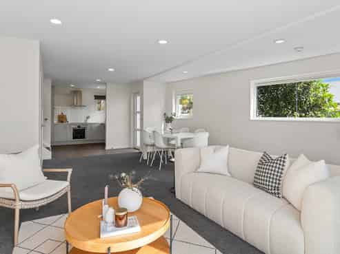 1/6 Feilding Street, Addington