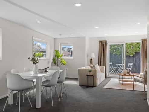 1/6 Feilding Street, Addington