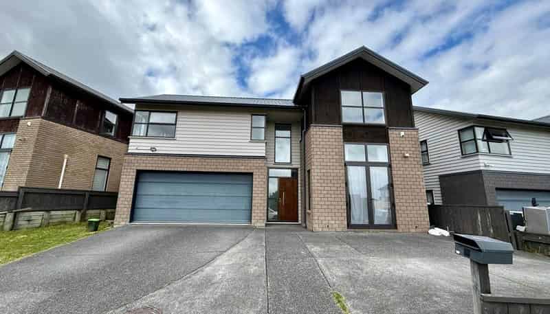 8 Hirimate Place, Flat Bush