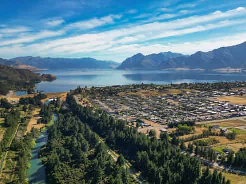 8 Cemetery Road, Lake Hawea