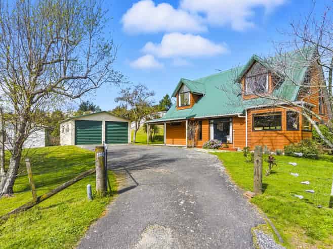 345 Mazengarb Road, Paraparaumu