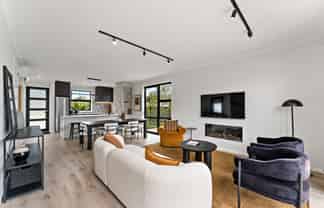 658-660 Swanson Road, Swanson