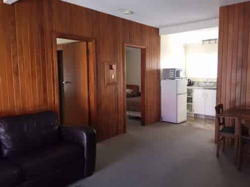 16/250 Grounsell Crescent, Belmont