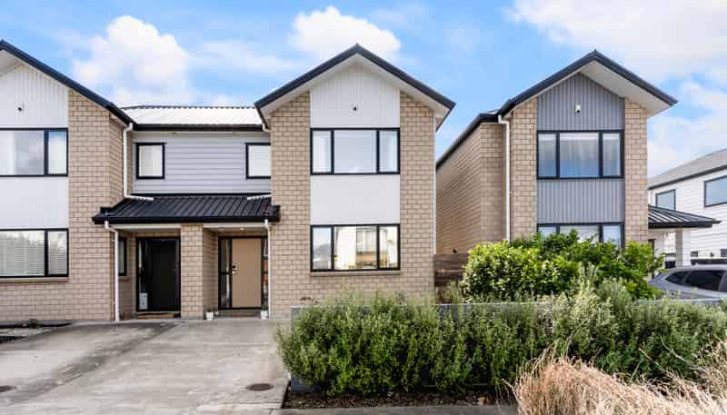 12 Kearns Drive, Hobsonville