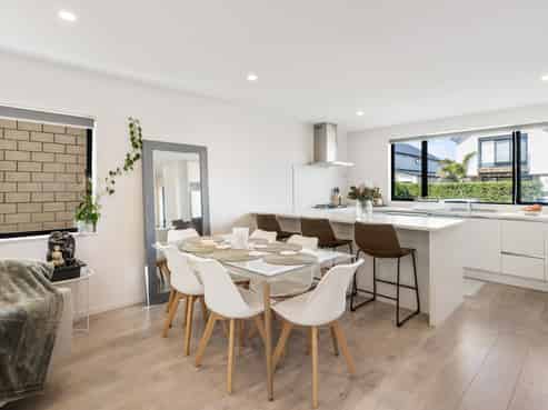 12 Kearns Drive, Hobsonville