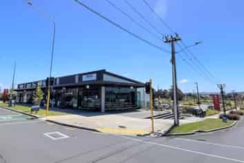 Hot Property on Hobsonville Rd
