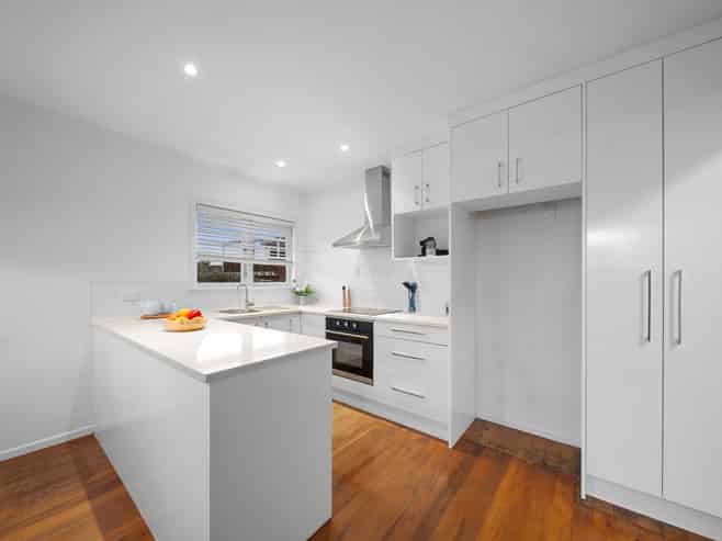 11A Robyn Place, Mangere