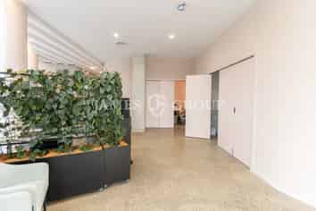 RARE HIGH-QUALITY TURNKEY CLINIC OPPORTUNITY