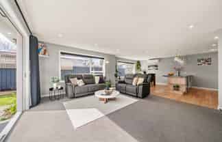 33a Sheridan Crescent, Trentham