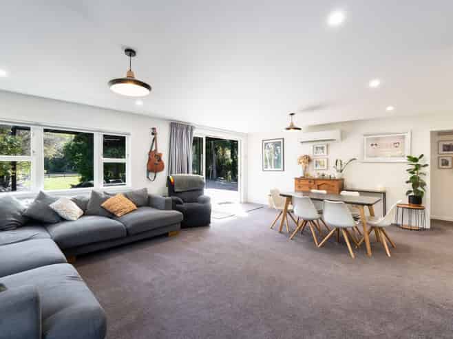 7 Rakiura Parade, Otatara