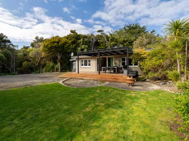 7 Rakiura Parade, Otatara