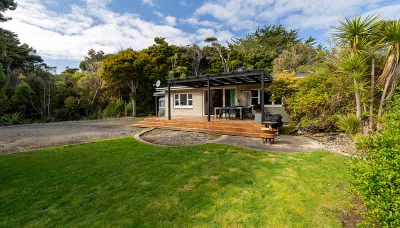 7 Rakiura Parade, Otatara