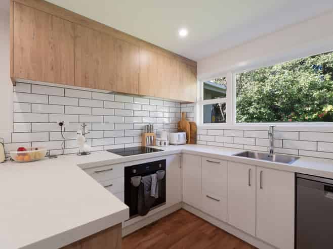 7 Rakiura Parade, Otatara