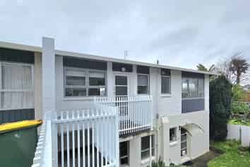 6c Davies Lane, New Plymouth Central