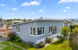 198 Maxwell Road, Redwoodtown
