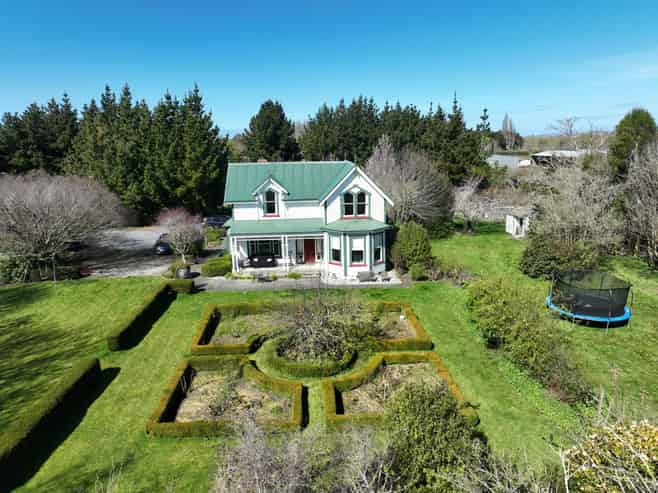 74 Riverbank Road, Inch Clutha