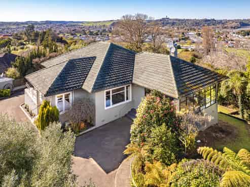 4 Hillside Terrace, Saint Johns Hill