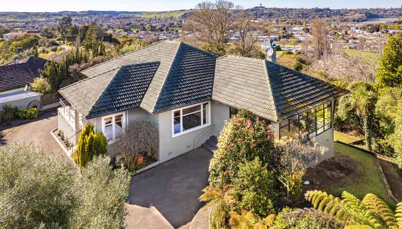 4 Hillside Terrace, Saint Johns Hill