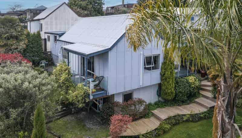 11b Hunter Avenue, Richmond