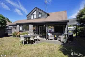 32B Ashley Street, Saint Andrews