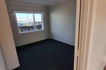 75 Park Avenue, Papatoetoe