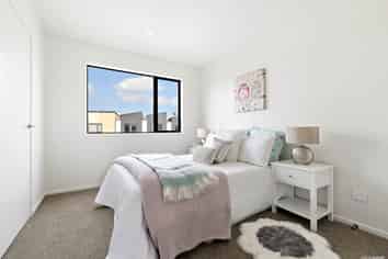 34/47A Huntington Drive, Botany Downs
