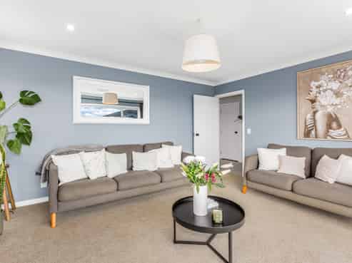 144 Endeavour Drive, Whitby