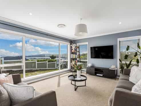 144 Endeavour Drive, Whitby