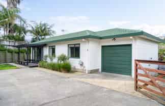 8B Resolution Road, Welcome Bay