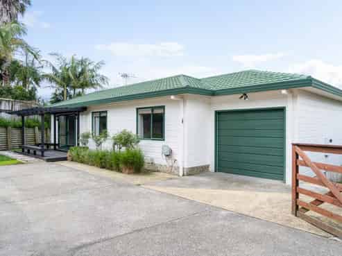 8B Resolution Road, Welcome Bay