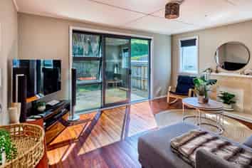316 Main Road, TAWA