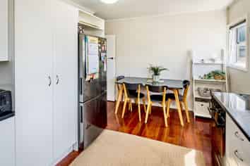 316 Main Road, TAWA