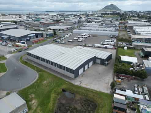 Substantial Mount Warehouse Facility