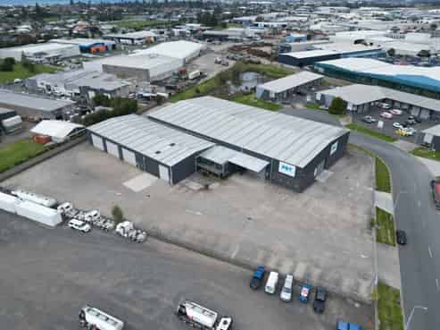 Substantial Mount Warehouse Facility