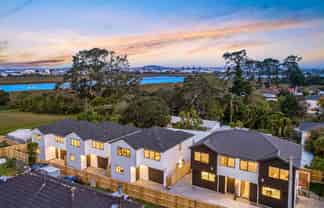 8 Ayrton Street, Te Atatu South