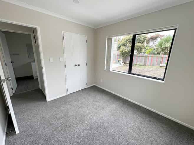 B/164 Edmonton Rd, Te Atatu South